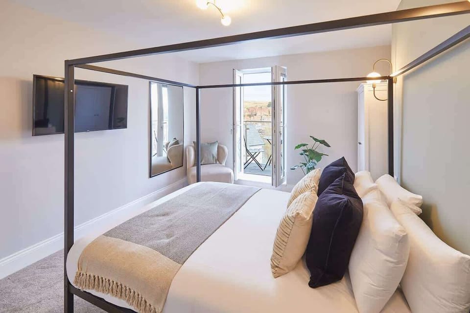 Albion House, Whitby - Host & Stay