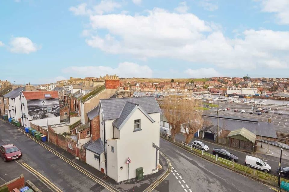 Albion House, Whitby - Host & Stay