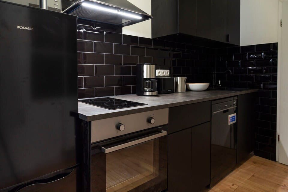Coffee & tea facilities, toaster