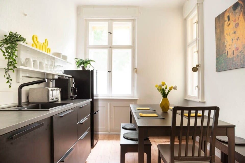 Kitchen with dining table