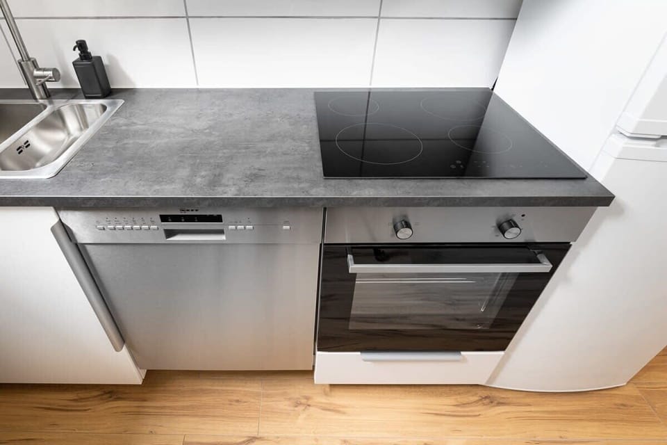 New stove & oven