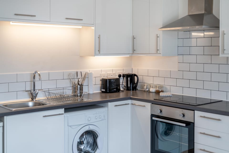Business Apartment, Private Bathroom | Shared kitchen