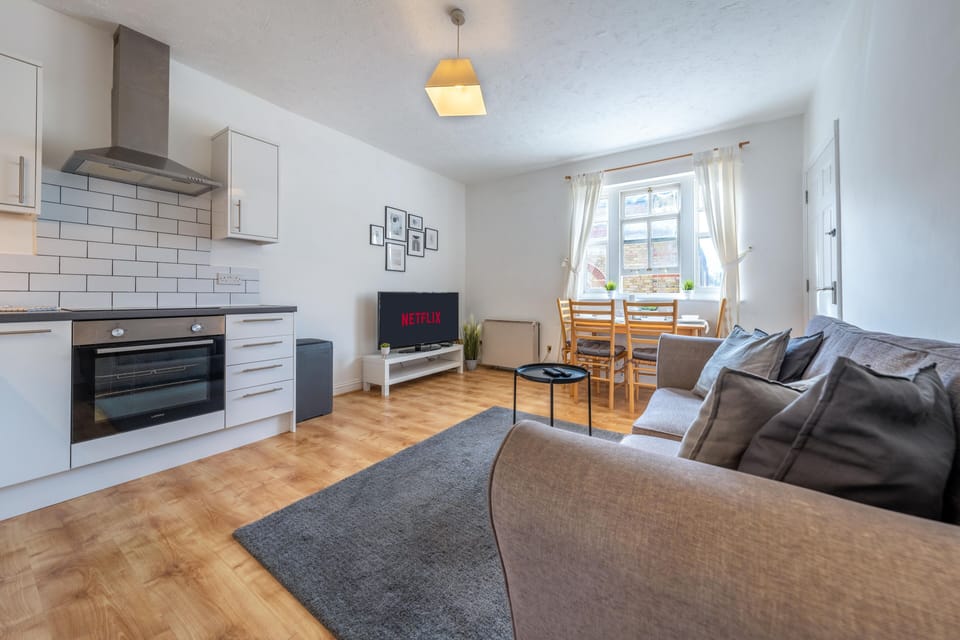 Business Apartment, Private Bathroom | Lounge