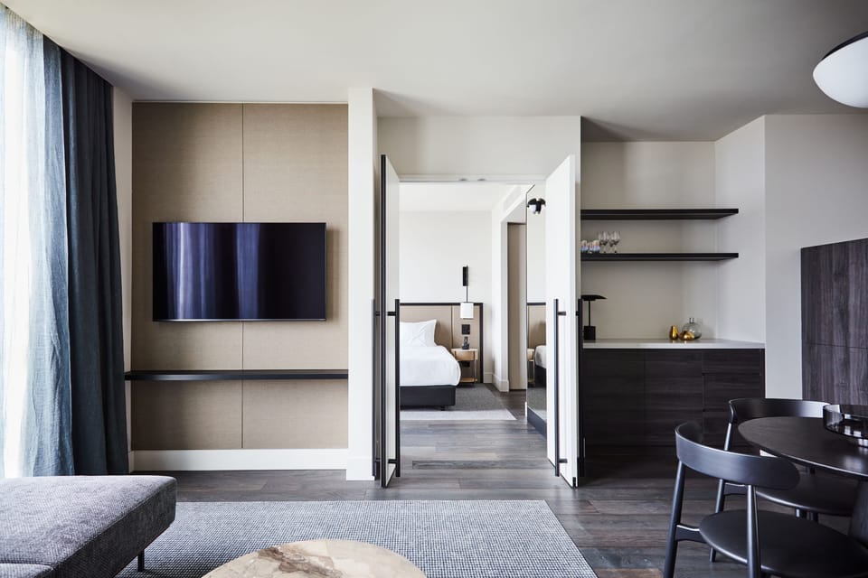 Suite, 1 Bedroom | Egyptian cotton sheets, premium bedding, pillowtop beds, in-room safe