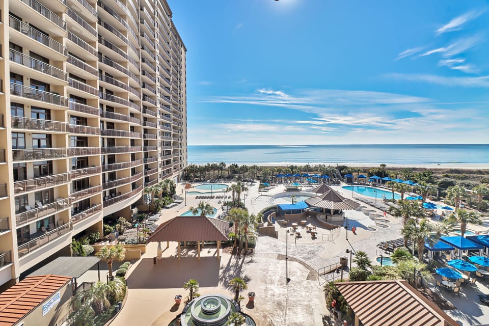 Pools, Lazy River, Hot Tubs, Beach & Ocean !!!!!