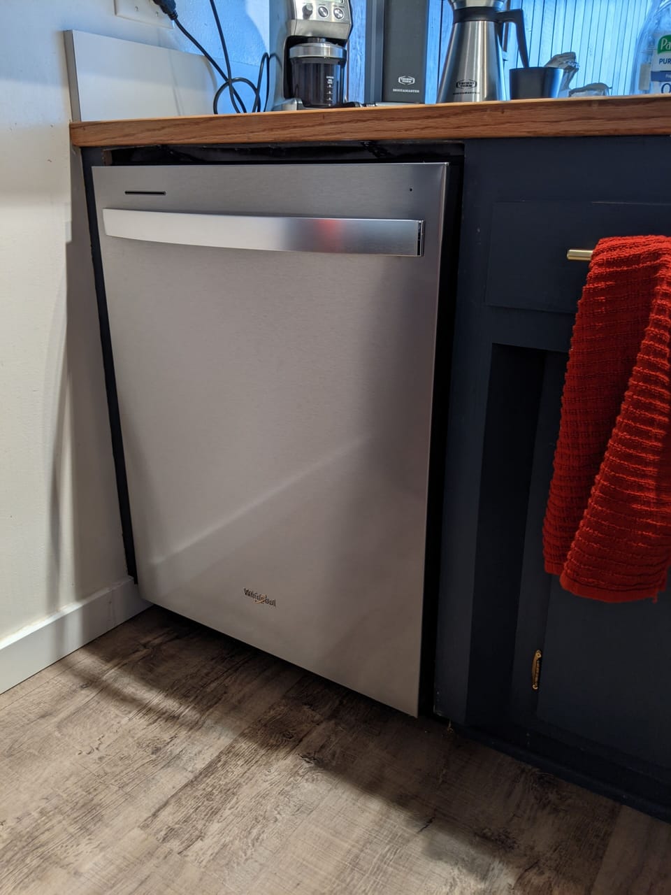 Newly added Whirlpool dishwasher (2021).