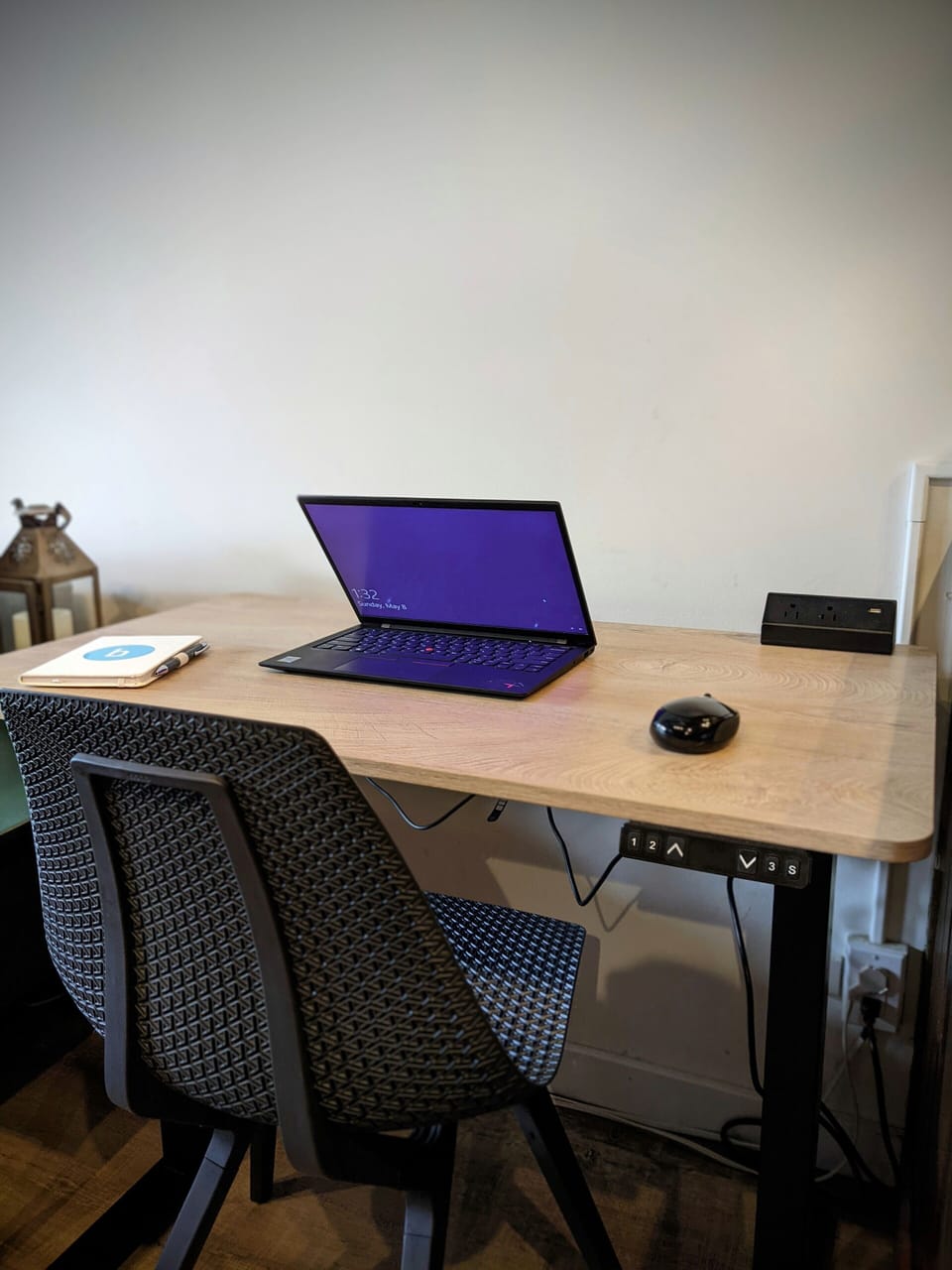Second workstation upstairs, motorized desk, Noho chair, and power station (2/2)