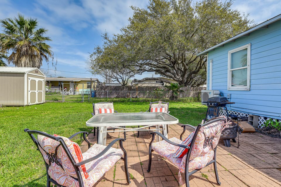 Patio | Pet Friendly