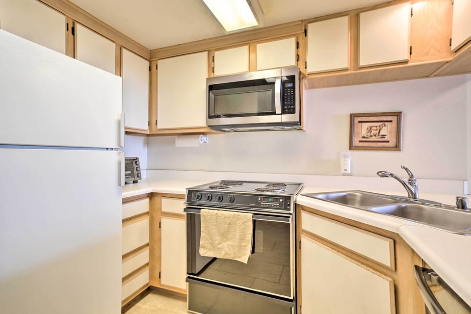 Kitchen | Microwave | Toaster Oven | Drip Coffee Maker