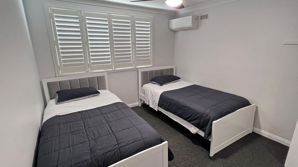 Third bedroom.