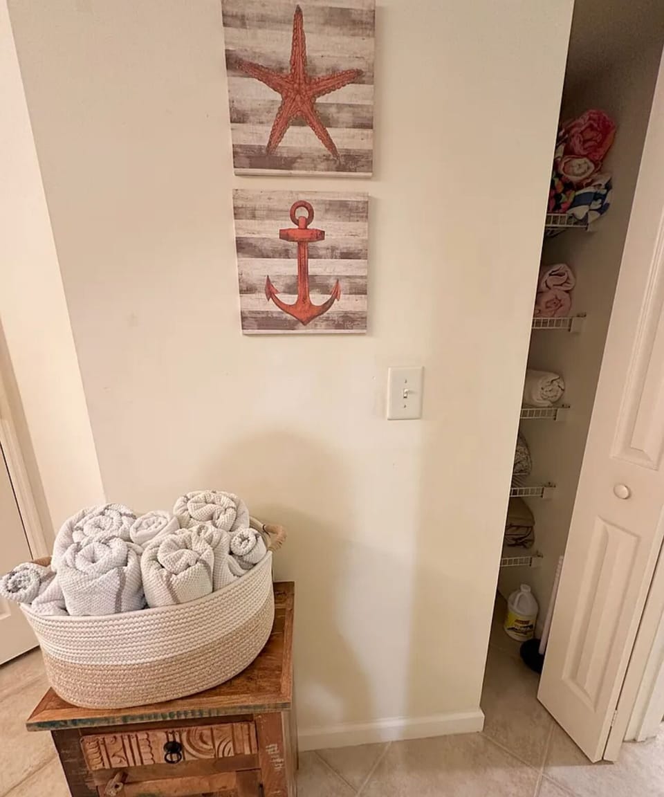 Plenty of beach and pool towels 🏝️🌊