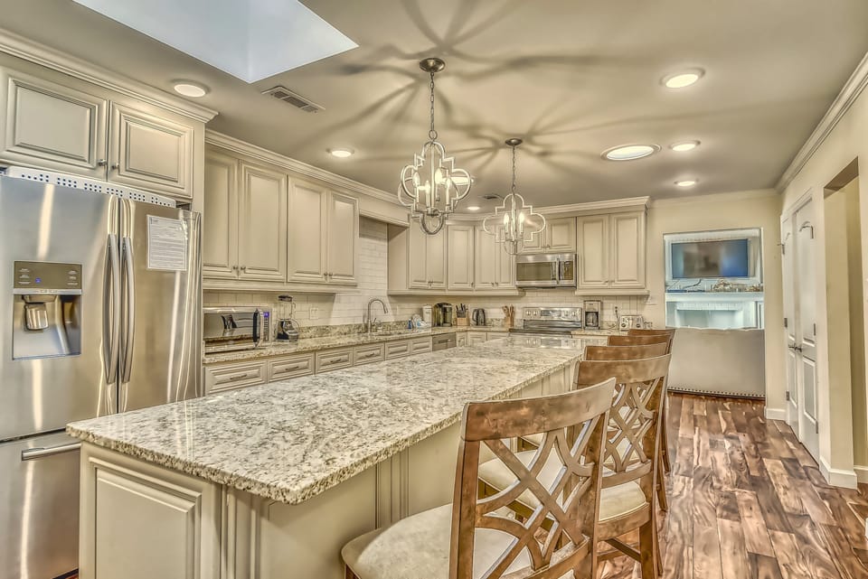 Fully Equipped Kitchen with Island Bar Seating