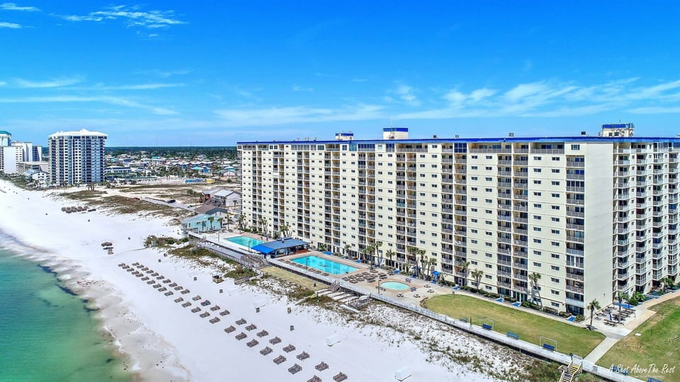 Beach Chair Service included Seasonally
Two Large Pools, Tiki Bar, Great Poolside Cafe