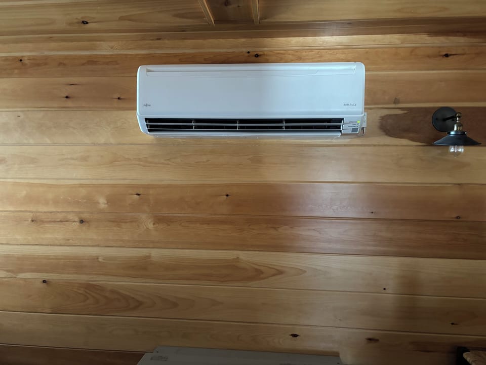Heat and AC Unit that heats and cools the whole house.