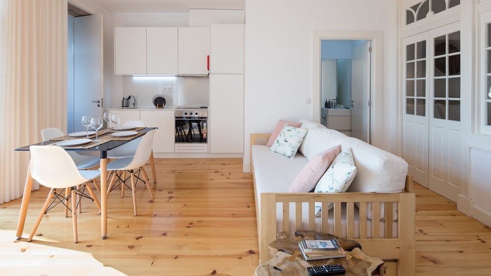 Main area with a sofa-bed for 2