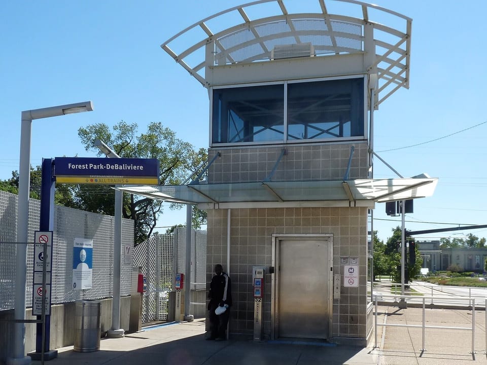 A short walk to Forest Park and its Metrolink Station