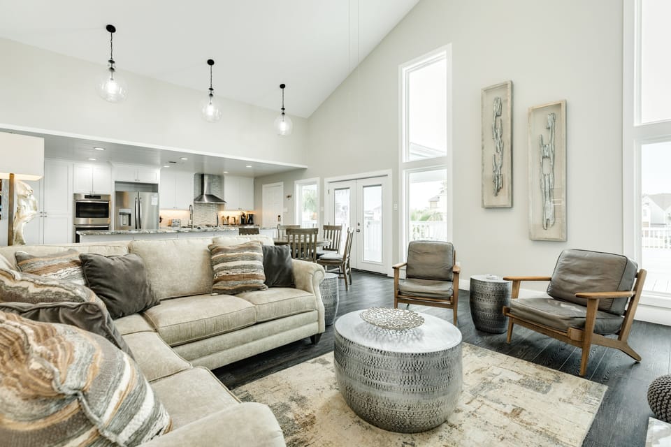 Open living area with comfortable seating for everyone
