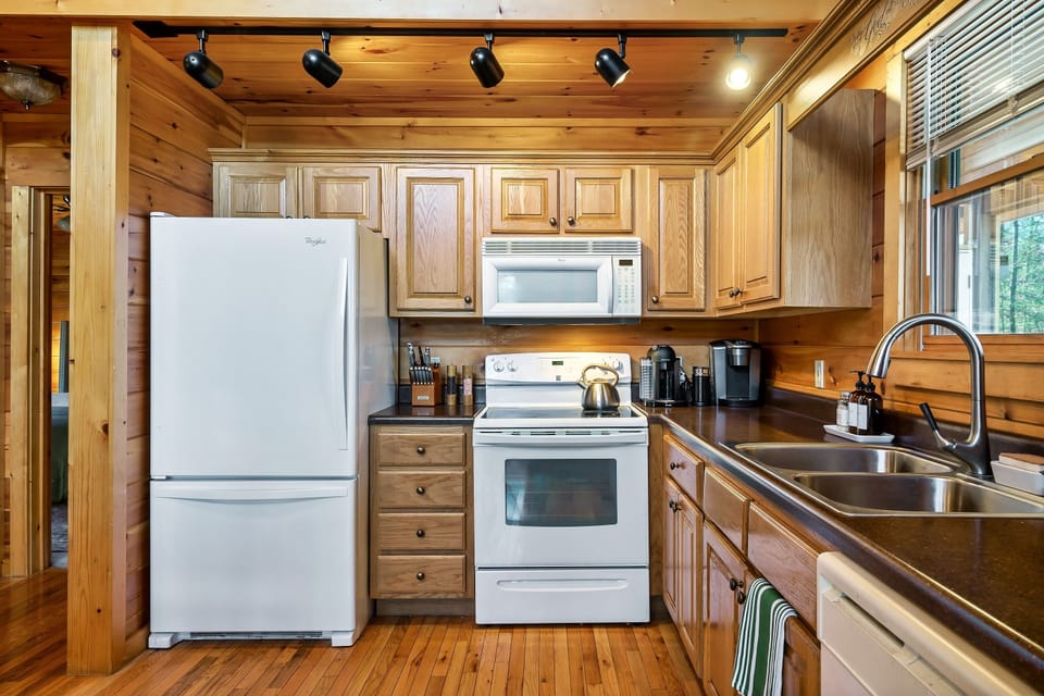 Kitchen equipped with basic cooking wares you'll need tp prepare your family's favorite dish