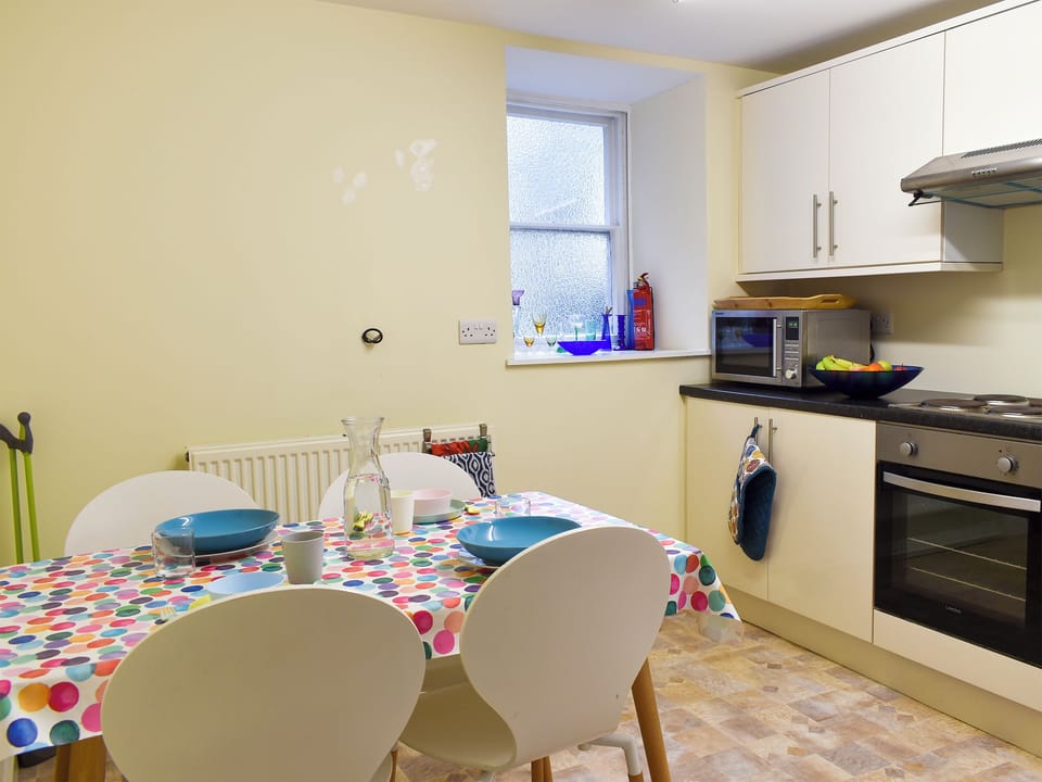 Kitchen/diner | Woodville, Porthmadog