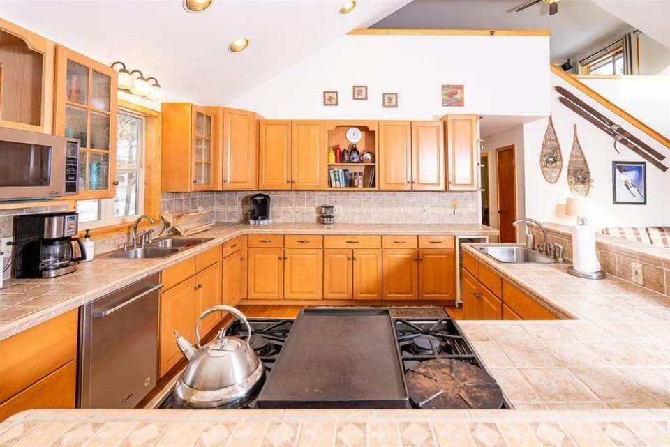 Kitchen counter space