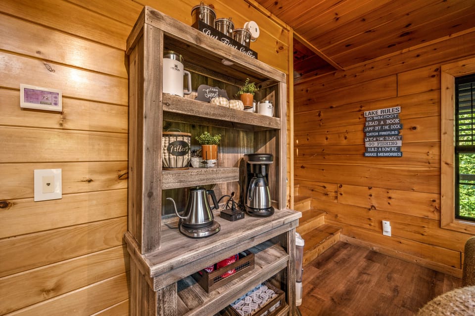 Pour Over, Keurig & Ground Coffee Makers To Enjoy From Your Living Room