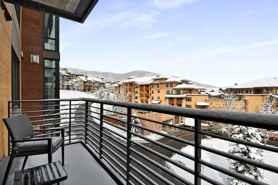 Sit on your private balcony and relax! Please note views may vary.