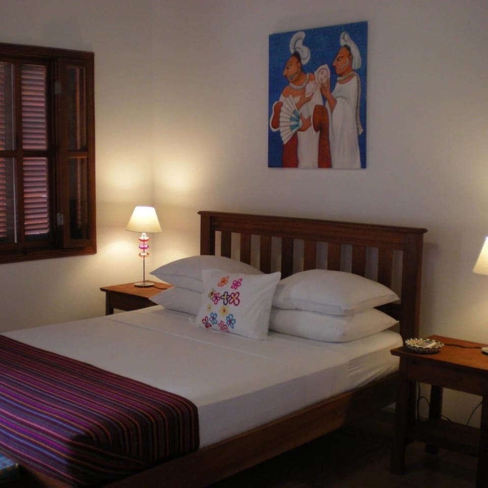 Panoramic Room | In-room safe, desk, laptop workspace, travel crib