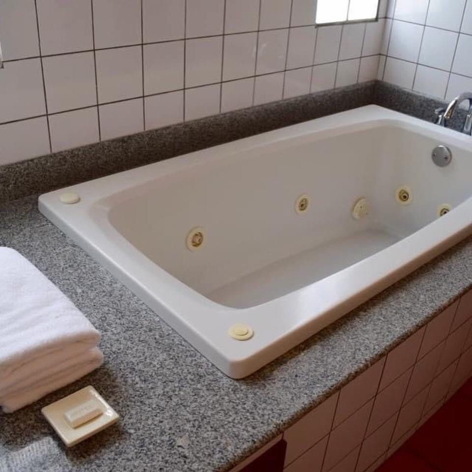 Luxury Room | Bathroom | Hair dryer (on request), towels, soap, shampoo