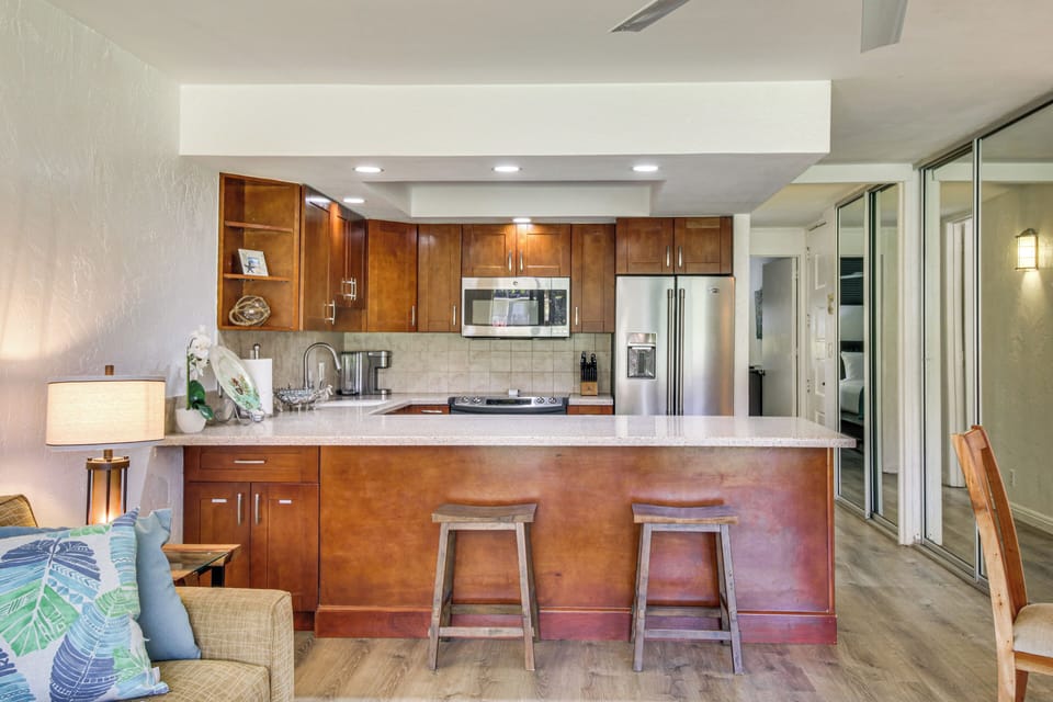 Kitchen | Cooking Basics | Dishware & Flatware | Blender | Crockpot | Toaster