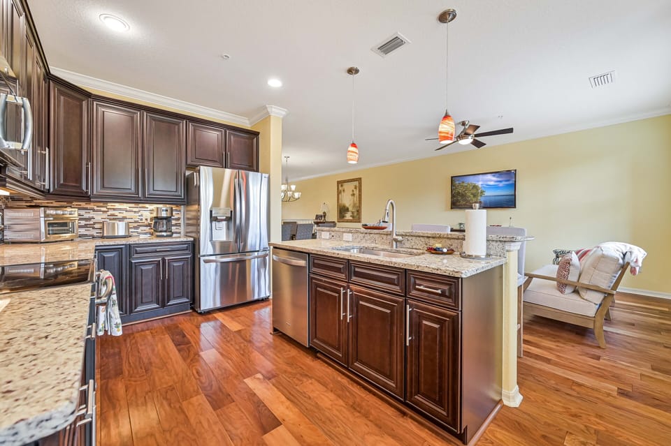 PAS3610 - fully equipped open kitchen with breakfast bar and breakfast nook
