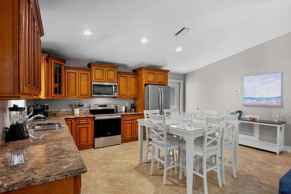 Kitchen, Dining Area