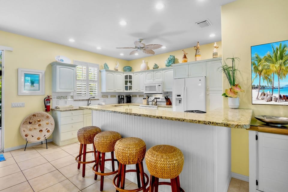 Fully Equipped Kitchen with Island Seating