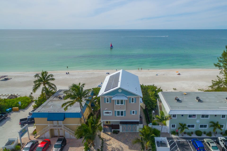 Beachfront! Tarpon Lookout by Anna Maria Island Accommodations