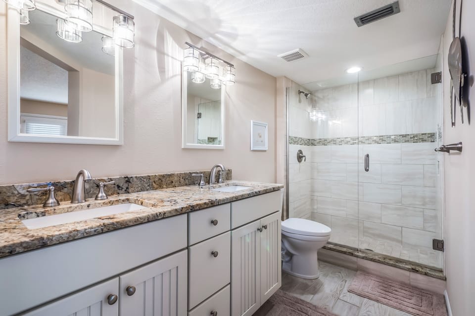 Primary ensuite bathroom