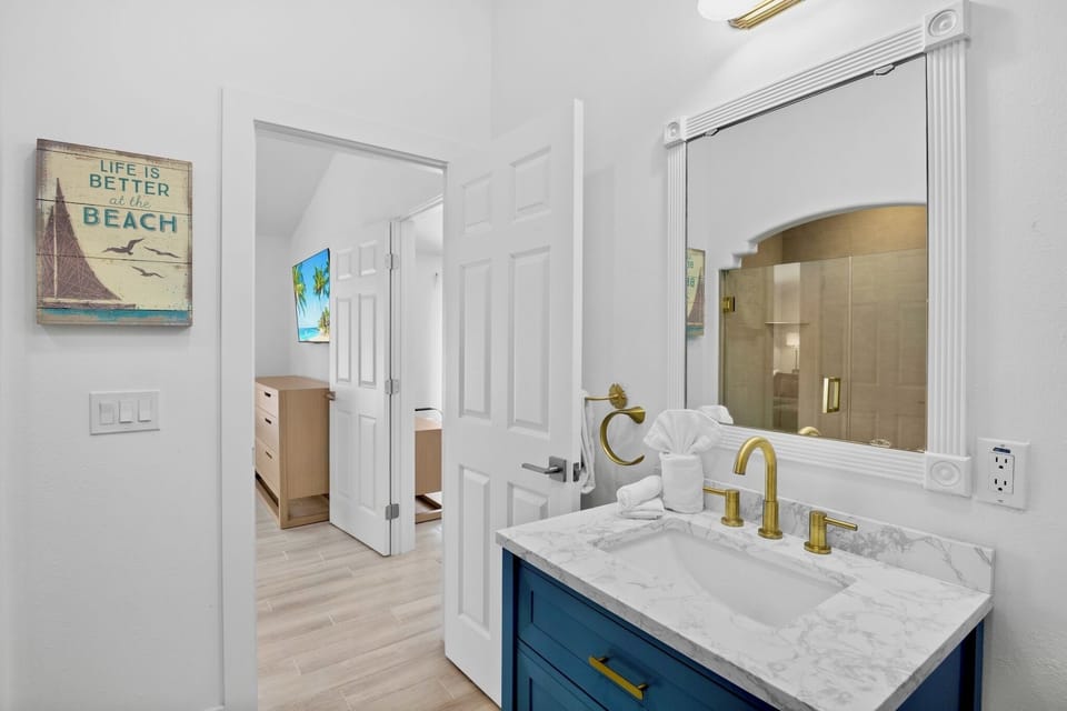 Primary Bathroom, Ensuite