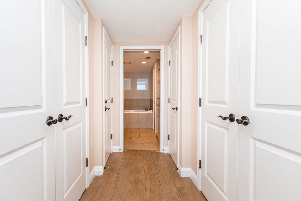 Master Bathroom 1.1