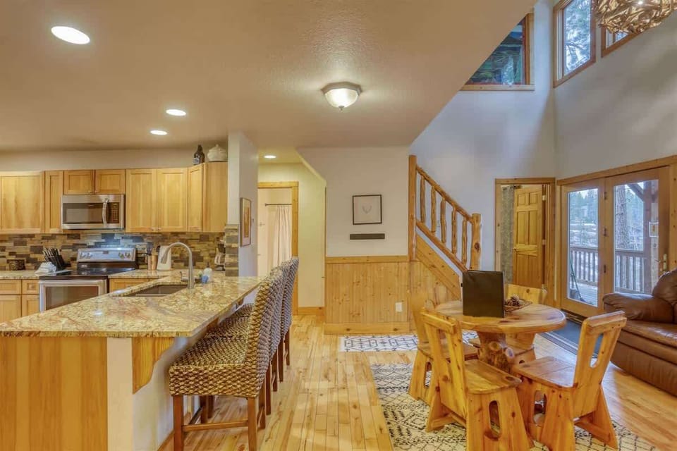 Kitchen counter
