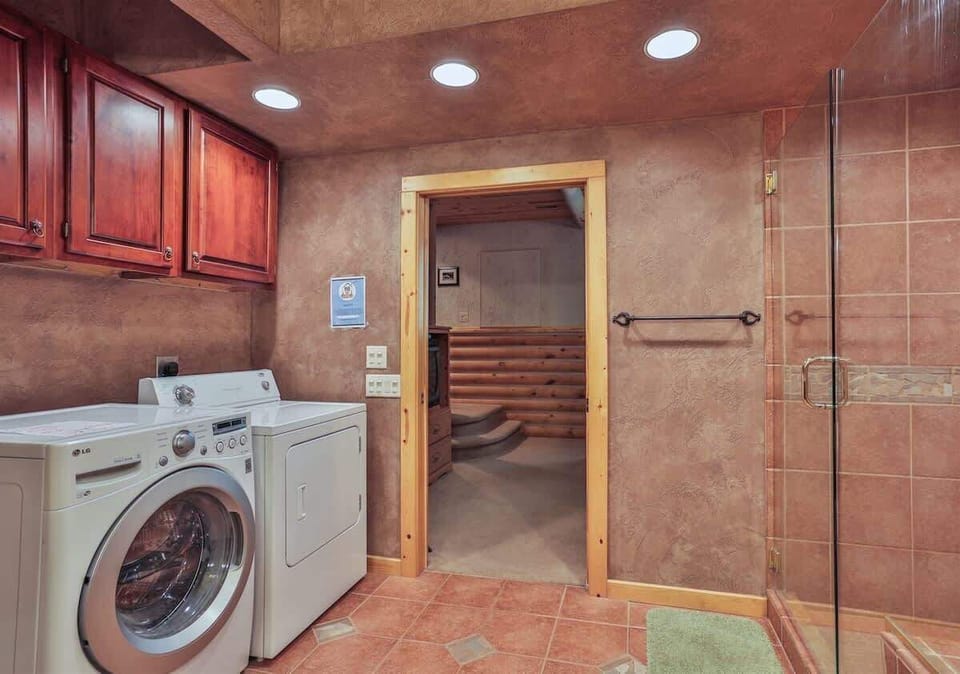 Laundry on the lower level