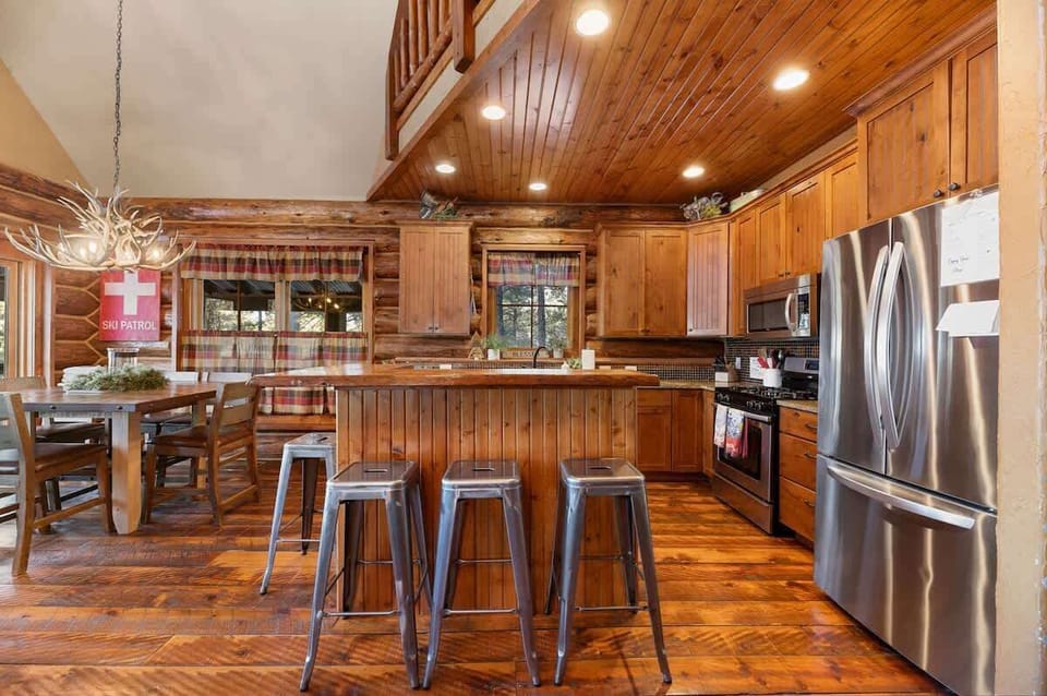 Additional bar stool seating