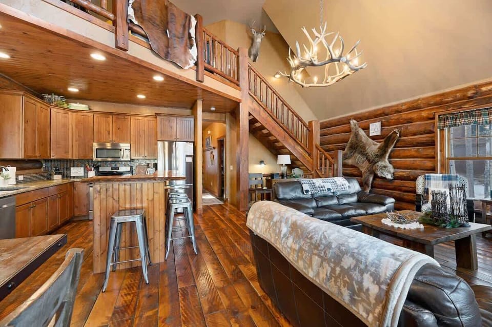 Open concept main floor