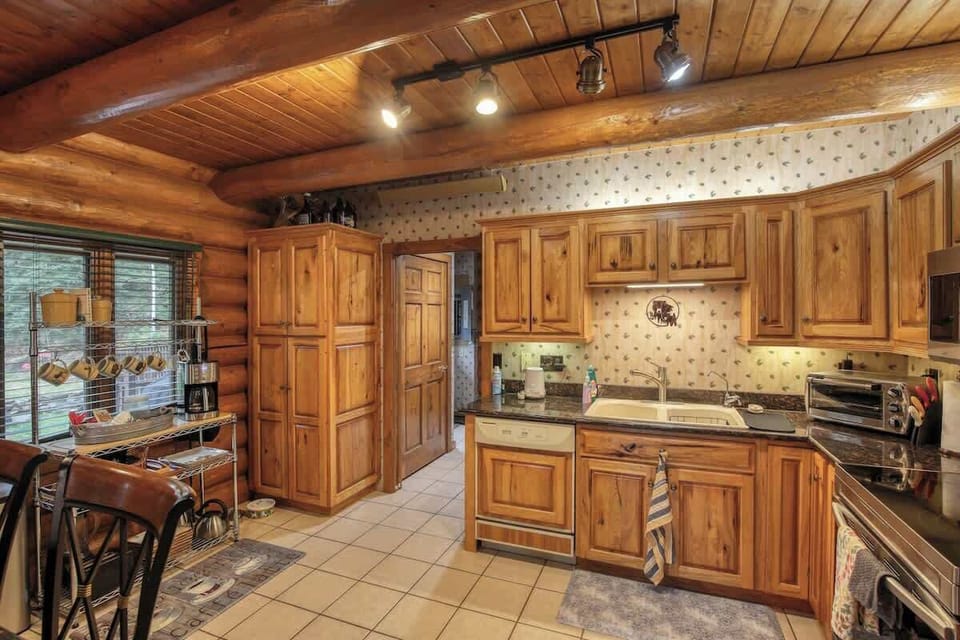 Fully equipped kitchen
