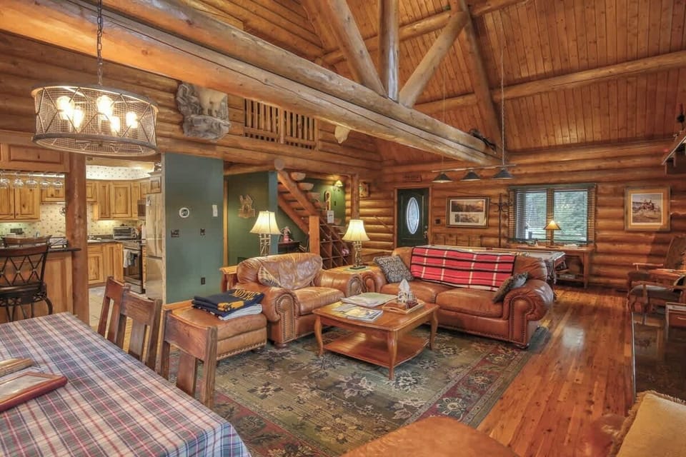 Main level living area