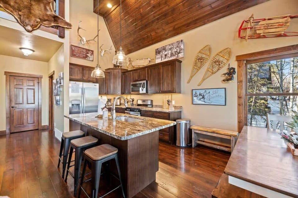 Kitchen and dining area