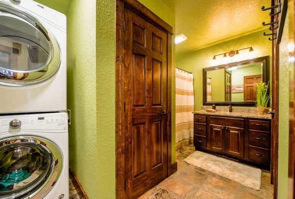 Laundry area and fullbath. 