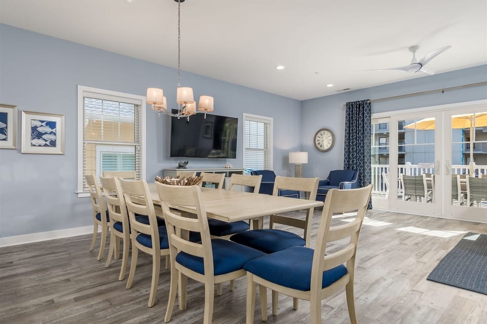 Dining Room Area