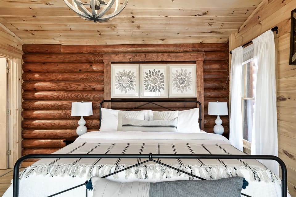 Tastefully decorated king suite with a private en suite bathroom.