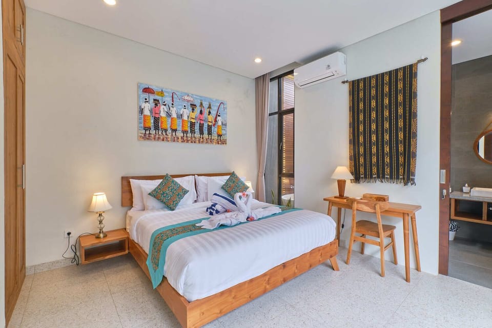 Deluxe Villa | 2 bedrooms, in-room safe, desk, laptop workspace
