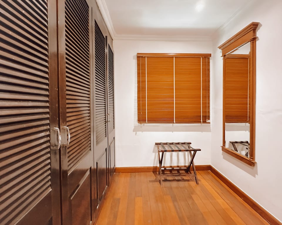 Deluxe Garden View | Wardrobe