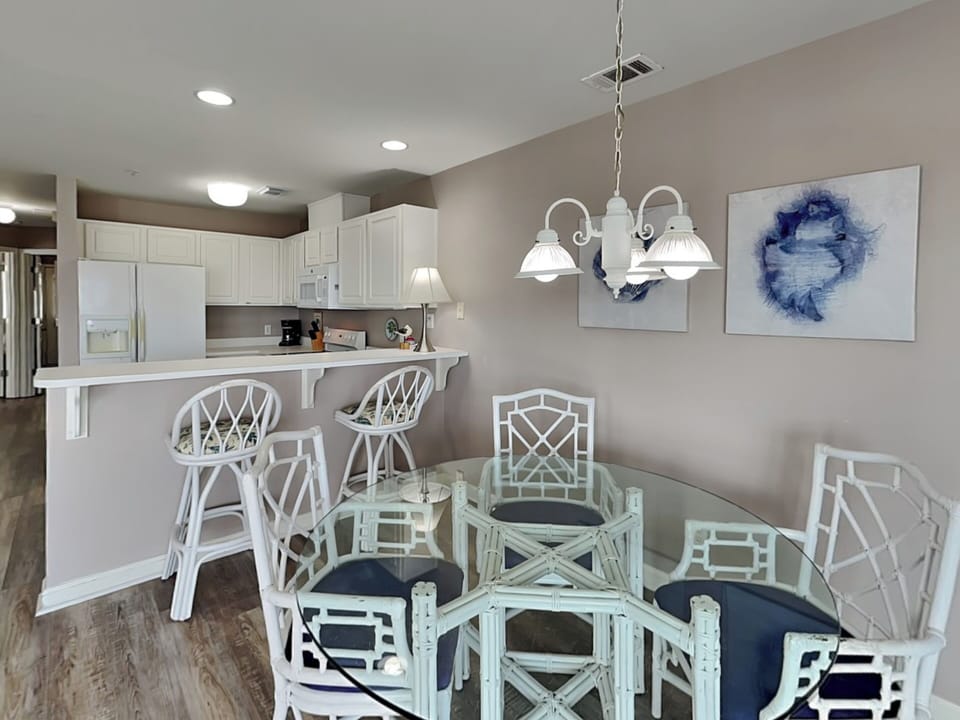 Dining Area with Dining Table & Bar Counter Seating