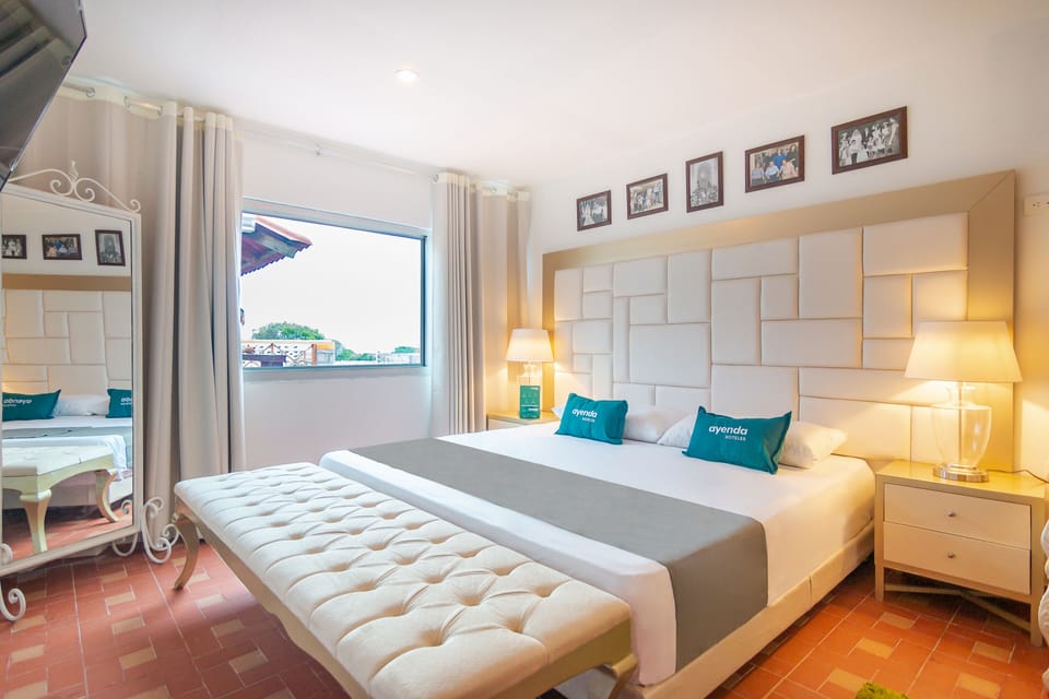 Studio Suite | Hypo-allergenic bedding available, WiFi (free), bed sheets